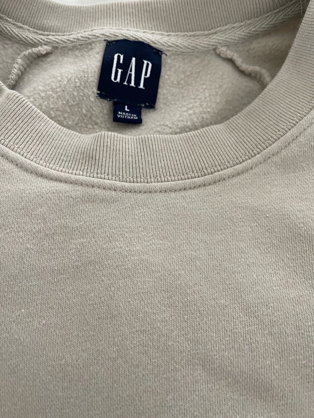 Gap sweatshirt